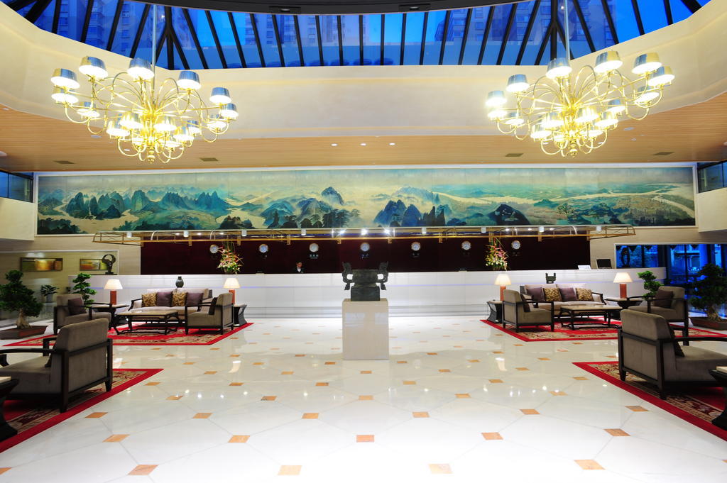 Jianguo Hotel Xi'An Сиан Екстериор снимка